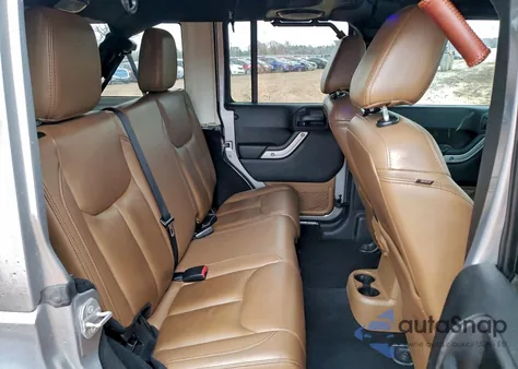 2014 Jeep Wrangler Unlimited Sahara z USA, uszkodzony, nr VIN 1C4HJWEG0EL240633